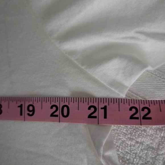 Crazy Shirts Size M and L - White Graphic T-Shirt Colorful Peruvian Escudo - Picture 9 of 11